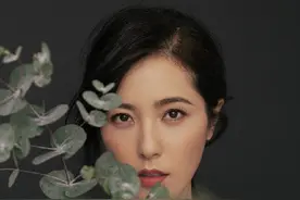 最美女鬼曾黎：三位前任皆是影帝，不火只因当年那套“男人装”图片