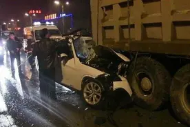 副驾驶当场死亡，驾驶员去了哪？图片
