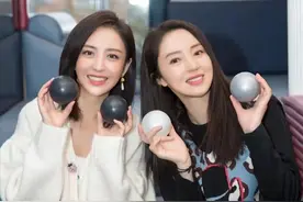 董璇佟丽娅陪娃过万圣节，小酒窝扮相可爱，朵朵正脸像爸爸陈思诚图片