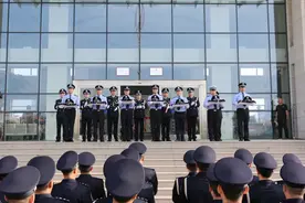 高平公安举行警礼服发放仪式图片