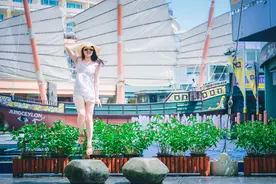 小说：海边钓鱼，小伙意外钓起来一条神秘吊坠，滴血认主后有奇效图片