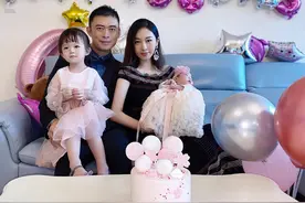 “虚竹”樊少皇：实力派演员，与前任未婚生子，43岁娶小10岁女神图片