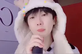 “娘文化”被批，蔡徐坤成背景板，换寸头后，是你认可的男生吗？图片