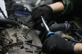 怪兽修车：翻新一辆08年的丰田汉兰达，满血复活，还能再战十年图片