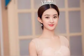 赵丽颖首次带子露面，儿子额头饱满脸像妈妈，保姆陪护不见冯绍峰图片