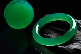 行家详解佩戴翡翠的那些讲究：翡翠不是你想戴就能戴的图片