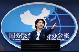 解放军霸气驱离美军机，台当局却仍嘴硬，叫嚣“不会向大陆投降”图片