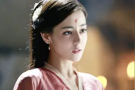 热巴10年合约终到期，在杨幂手下难以发挥？新东家似乎已浮出水面图片