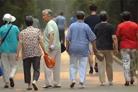 日本大半65岁以上老人仍在工作，老龄劳动人口都从事哪些职业？图片