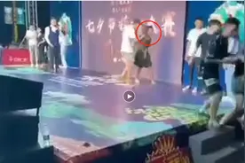 已证实！桂林一对情侣接吻被另一女子暴打，内幕为主办方自导自演图片