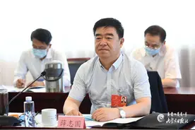看两会丨薛志国代表：加大人民陪审员的庭审参与力度图片