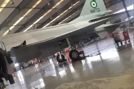 巴铁将交3架"枭龙"给尼日利亚，替换中国歼7，成该国最强战机图片