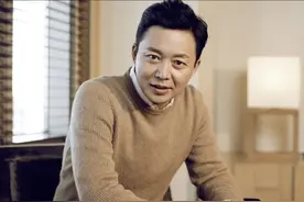 十年无戏可拍，入戏太深患抑郁，二十五年才火出圈，刘奕君成名史图片