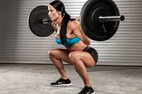 深蹲站不稳往后倒是怎么回事？你并不了解的脚踝灵活性图片