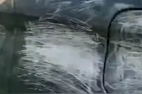 4个熊孩子刮花45辆车，包括宝马、捷豹、林肯、迈巴赫……警方通报来了图片