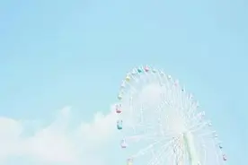一次转身，咫尺天涯图片