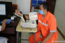 99公益日 | 关爱环卫工人，一起让爱加倍！图片