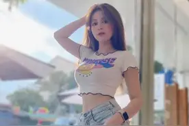 因穿衣风格独特而走红，越南女教师的身材让人羡慕，引人关注图片
