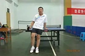 凌晨两点接单，收入翻了六倍，世兵赛带火了这家淘宝店图片