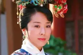 还珠格格：为什么愉妃非要永琪娶欣荣？看看欣荣能为永琪做什么吧图片