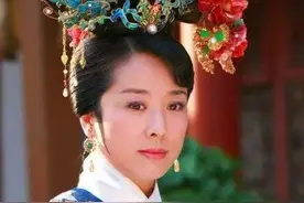 还珠格格：为什么愉妃非要永琪娶欣荣？看看欣荣能为永琪做什么吧图片