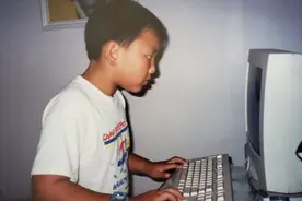 英雄联盟：Doublelift发儿时照，从小就有顶尖玩家身影图片