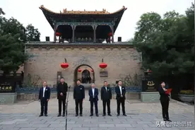 皇城相府景区举行首届校企合作表彰会图片