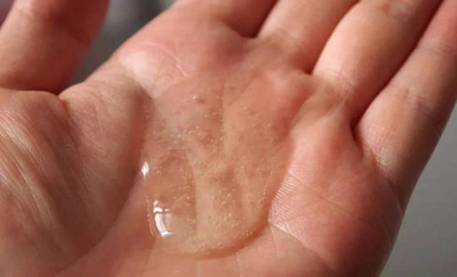 护发问题当然是要从最基础的洗头开始啦