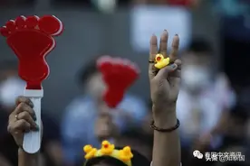 泰国还挺得住吗？游行大军直逼十世王皇家护卫队！图片