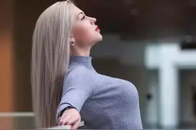 普京的近卫军搞选美，毛妹颜值+战斗力究竟有多高？图片