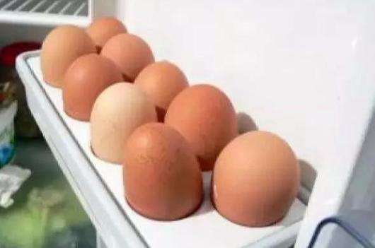 现在才知道，保存鸡蛋小妙招，放半年都不坏，省钱又实用