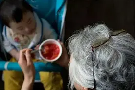实拍“中国姥姥”的一天，带孙子、做家务从早忙到晚，比上班还累图片