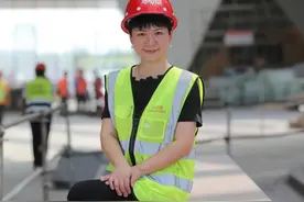 【平凡中的不平凡】当茱莉亚揭开神秘面纱，他们眼里闪着泪花……图片