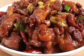 给鸭去腥，不要用姜和酒！教你一个好方法，鸭肉鲜香十足，无腥味图片