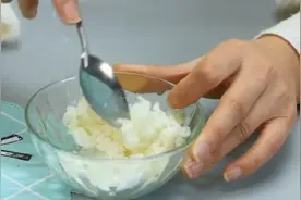 家里有蚂蚁不用开水烫，家里撒一把，蚂蚁不敢来你家，尽快试试图片