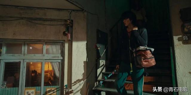 连续4天上榜，比《王国》尺度还大，不愧是一集30亿韩元的韩剧