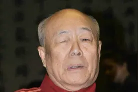 田蕴章：欧阳中石先生在书法方面，应该说是盛名之下，其实难副图片