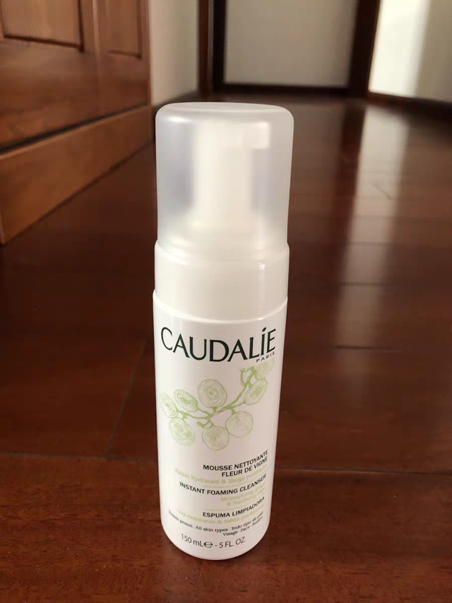 均价不过百的洁面，芙丽芳丝最火爆，旁氏性价比高，全都不输大牌