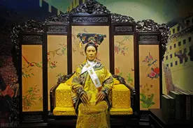 慈禧鲜为人知的万年恋，55岁竟恋上20岁的小伙的故事图片