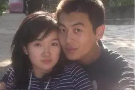 “硬汉”朱亚文北漂18年，为妻女旅居剧组6年，成名不止靠性感图片