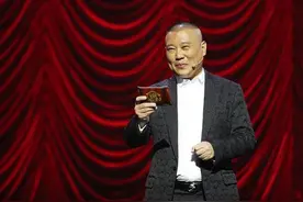 《过得刚好》：人心弯弯曲曲水，世路重重叠叠山图片