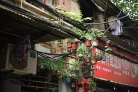 武汉正在消失的老街，被称汉口最贵的贫民窟，如今只剩废墟一片图片