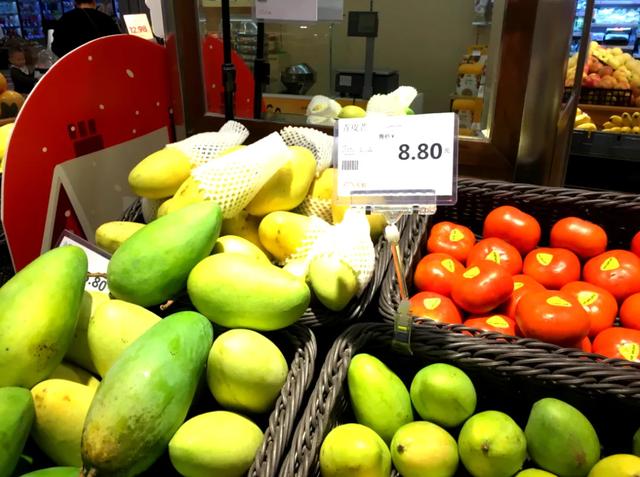 天天门庭若市,日进上万,努力半年,我加盟的钱大妈亏了十几万