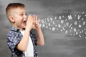 别被贵人语迟骗了！孩子到了这个年龄还不会说话，父母应重视起来图片