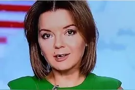 超稳的！乌克兰女主播直播中门牙掉落，丝毫不慌还不时微笑图片