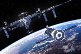 小说：有时候，你明知道是谎言，却不能揭穿，大家都心知肚明图片