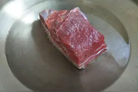 炖牛肉时，想要牛肉软烂好吃，多加1味调料，牛肉好吃不塞牙图片