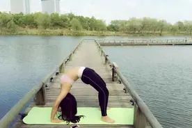 每天拉拉筋，五大好处会悄悄找上门，适合久坐族的2种“拉筋”法图片