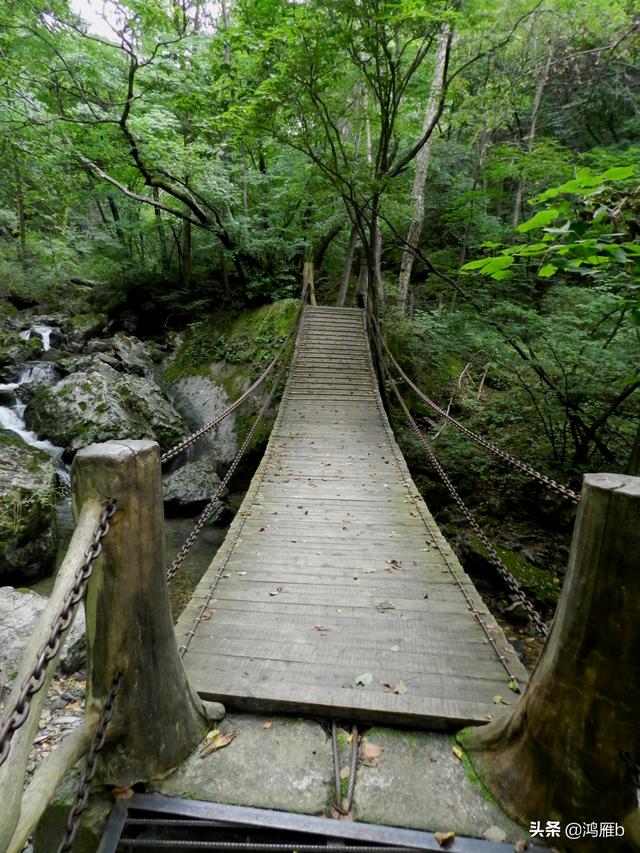 重走抗联路——本溪关门山森林公园鸣翠谷景区抗联秘营