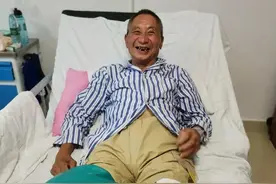 关节置换的魅力：老人走路很困难，术后半月判若两人图片